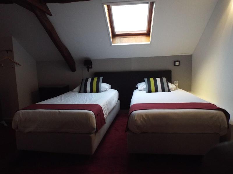 Logis Hotel Saint Martin Orléans Eksteriør billede
