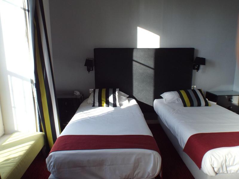 Logis Hotel Saint Martin Orléans Eksteriør billede