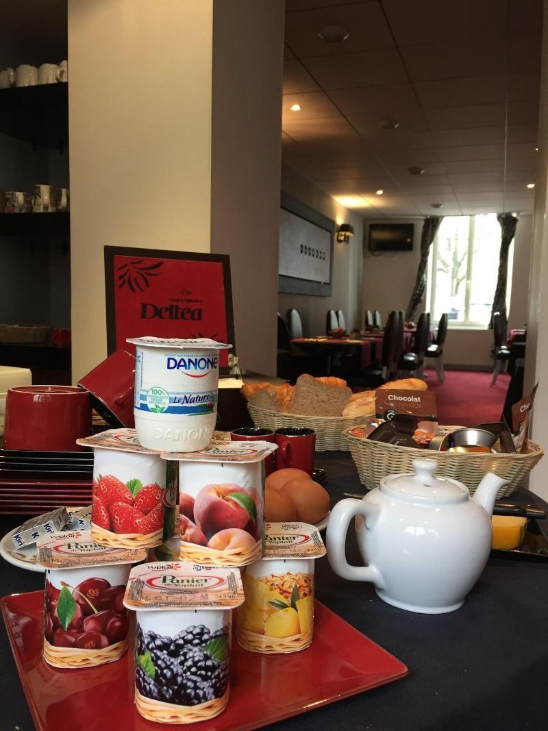 Logis Hotel Saint Martin Orléans Eksteriør billede