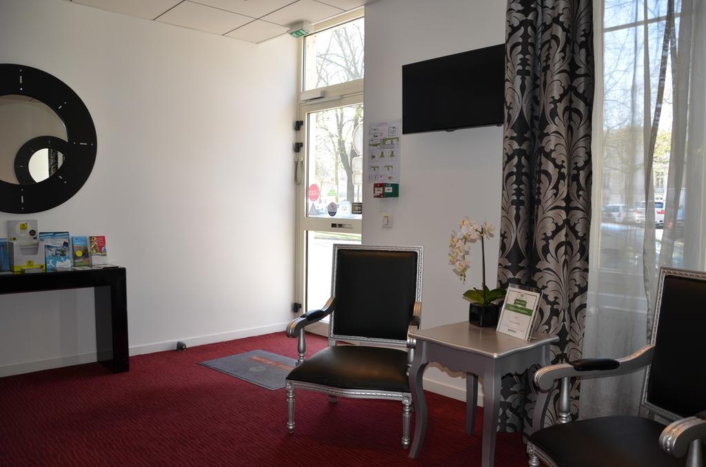 Logis Hotel Saint Martin Orléans Eksteriør billede