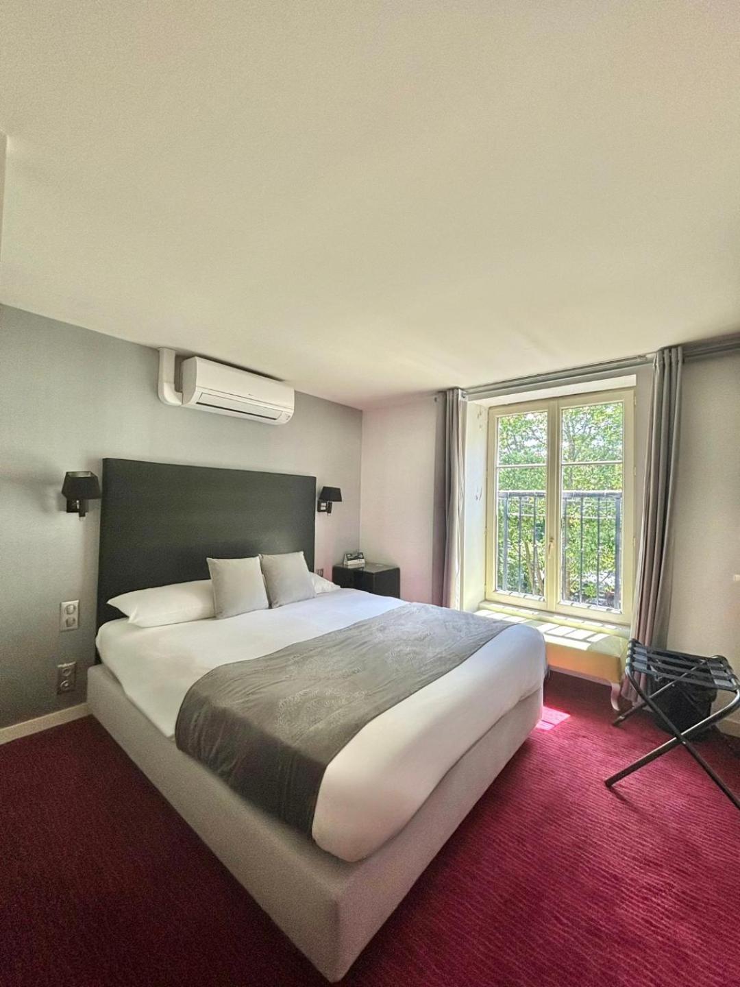 Logis Hotel Saint Martin Orléans Eksteriør billede